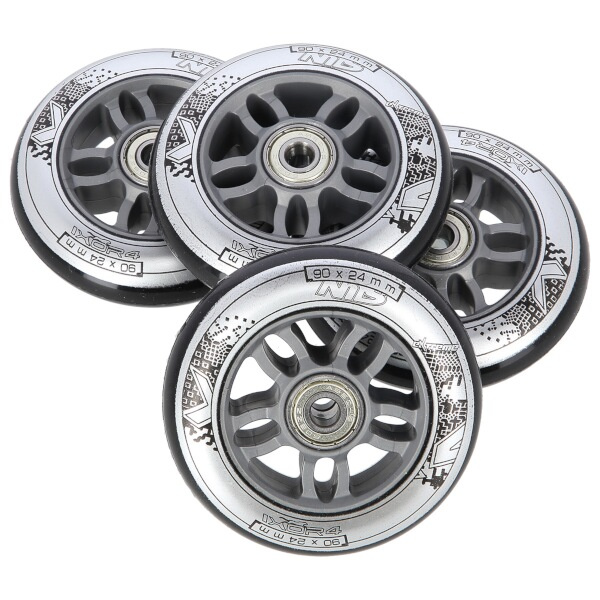 Kolieska PU čierne (4 ks) + ABEC-9 Chrome (8 ks)  Kolieska PU čierne (4 ks) + ABEC-9 Chrome (8 ks)